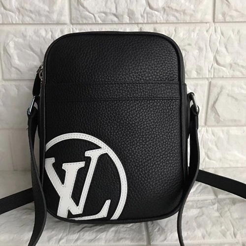 ルイヴィトンメンズクロスバッグV504,