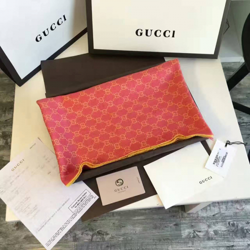 グッチレディース/ニットC020,B6