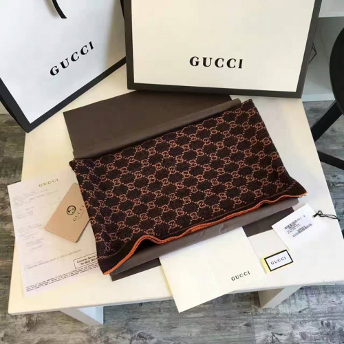 グッチレディース/ニットC021,B6