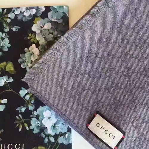 グッチレディース/ニットC025,B6