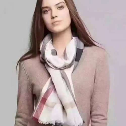 バーバリーレディース/ニットC029,B6