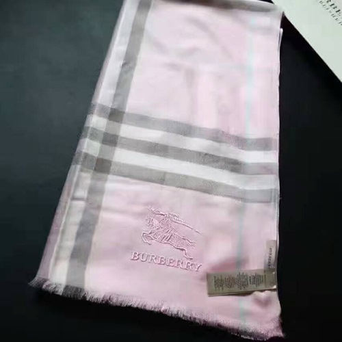 バーバリーレディース/ニットC031,B6