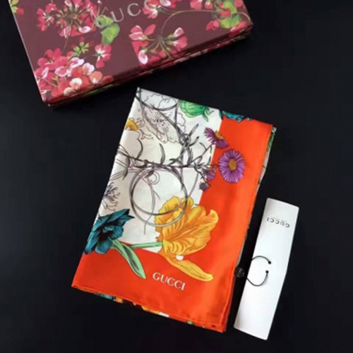 グッチレディース/ニットC042,B6