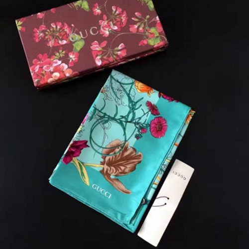 グッチレディース/ニットC043,B6