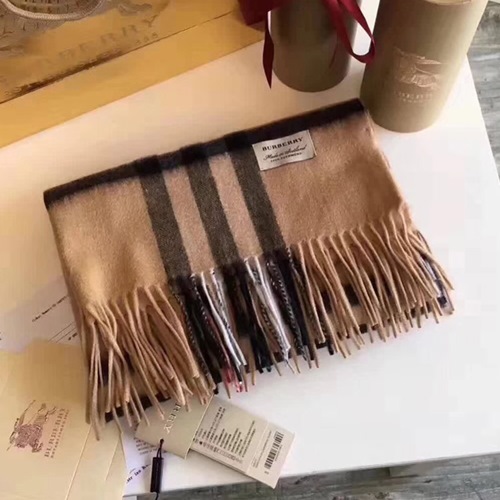 バーバリーユニセックスカシミヤニットU002,