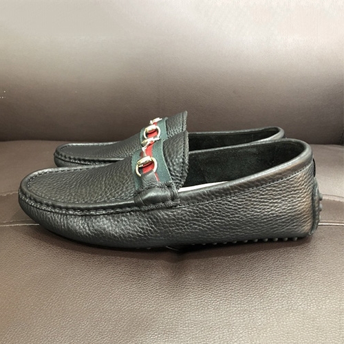 グッチブラック-チップモカシンレザーメンズシューズu0003-