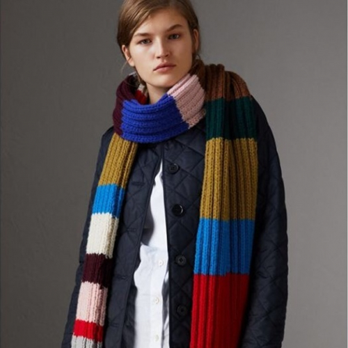 バーバリーレディースダウンジャケットr0416ネイビー