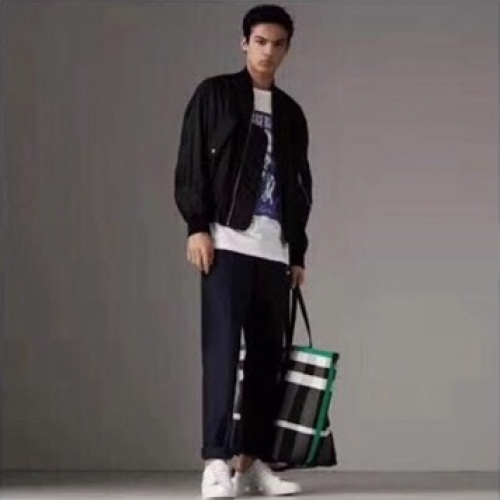 バーバリーメンズボンバーダウンジャケットr0486.ネイビー