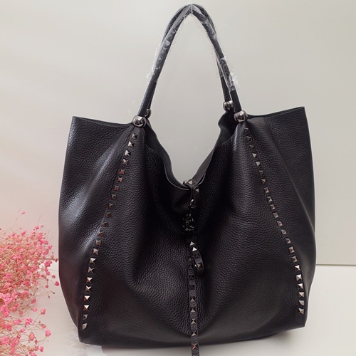 ,33ヴァレンティノレザーロックスタッズトートバッグショッパーバッグ,B0138,33,ブラック