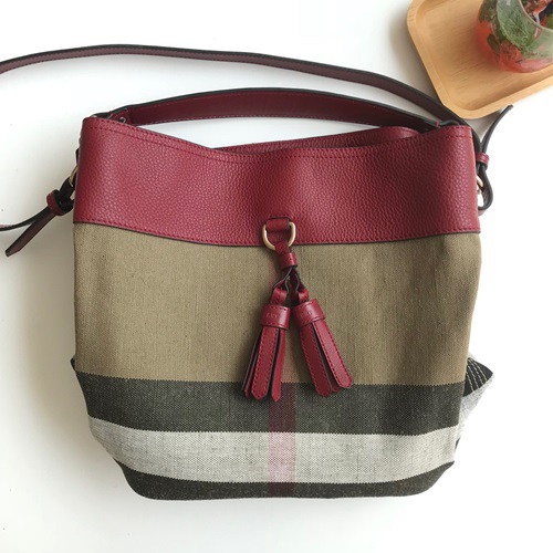 バーバリーアシュビータッセルハボバッグ,B0159,33,レッド