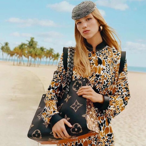 ルイヴィトンオンザゴートートバッグショッパーバッグM44570,B1462,ブラック+ブラウン