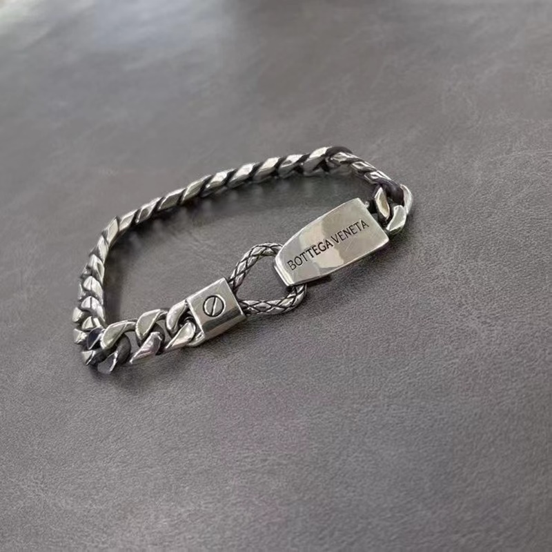 ボッテガヴェネタユニセックスシルバーブレスレットc01