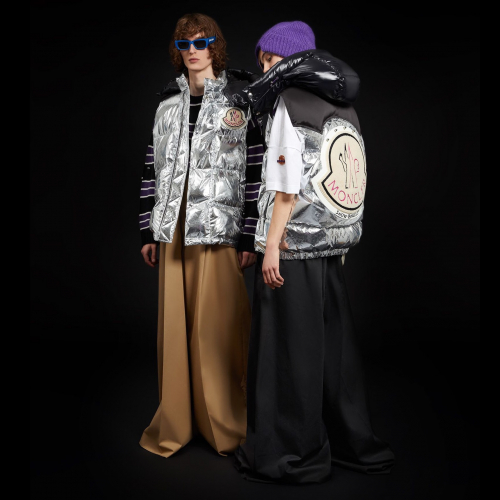 モンクレールパームエンジェルスメンズパッチダウンパディングベストc0550シルバー