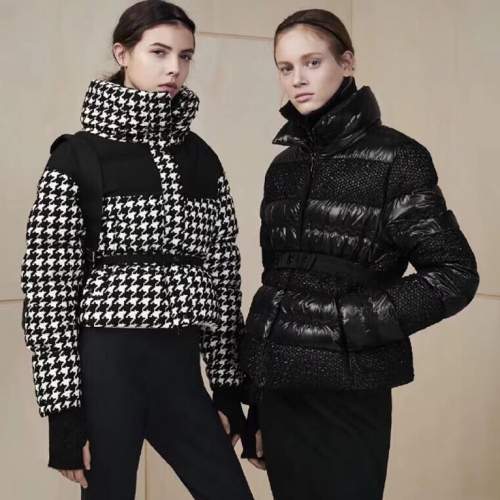 モンクレールレディースパッチモダンダウンパディングc0558ブラック