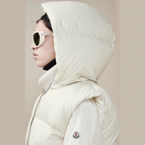 モンクレールレディースパッチダウンパディングベストc0644