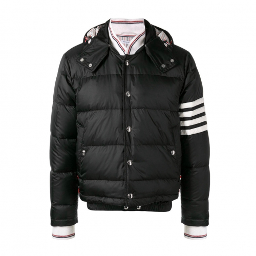 トムブラウンメンズクラシックダウンパディングo0353.ブラック