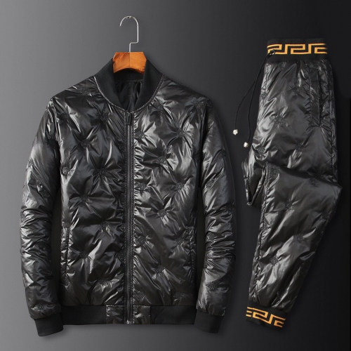 &ヴェルサーチェメンズカジュアルダウンパディング&パンツr0323.(m3).ブラック