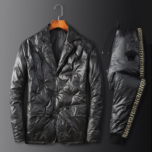 &ヴェルサーチェメンズカジュアルダウンパディング&パンツr0324.(m3).ブラック