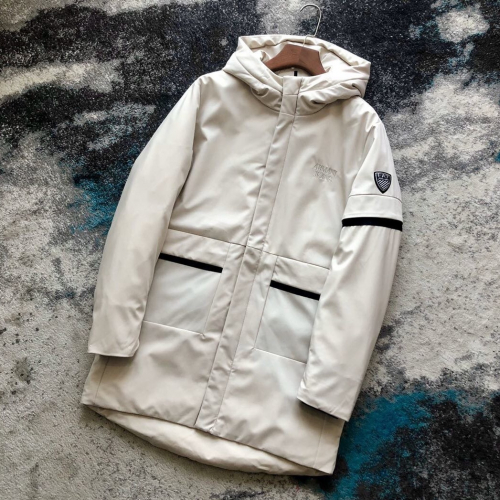 アルマーニメンズグースダウンロングジャケットm0361アイボリー