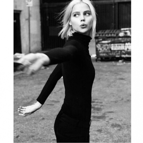 -セリーヌレディースタートルネックウールセーターl47