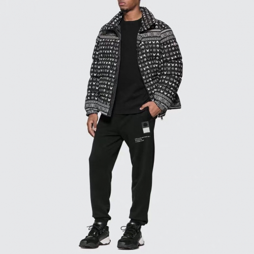 モンクレールメンズパッチモダンダウンパディングc01050ブラック