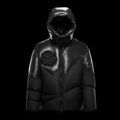 モンクレールメンズパッチモダンダウンパディングc01130ブラック