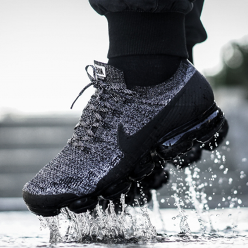 ナイキニットクッションランニングシューズ849558,S0044.,グレー