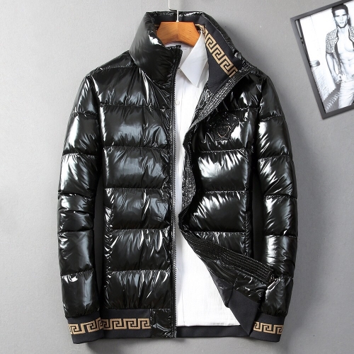 ヴェルサーチェヴェルサーチェメンズダックダウンパディングr0431.(m3).ブラック