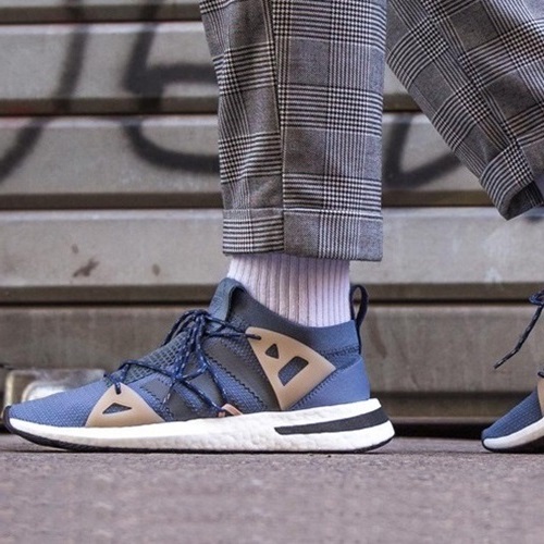 アディダスブーストメンズランニングシューズ,S0023グレー