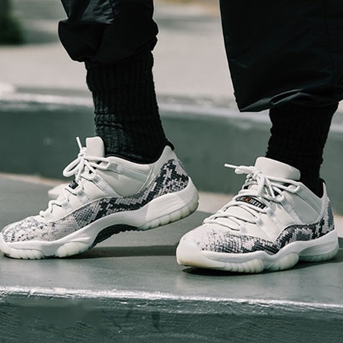 11ジョーダン11メンズランニングシューズ,S0056,,ホワイト