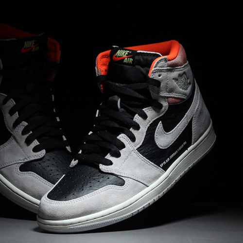 1ジョーダン1ナイキメンズランニングシューズ,S0179,,ブラック+グレー