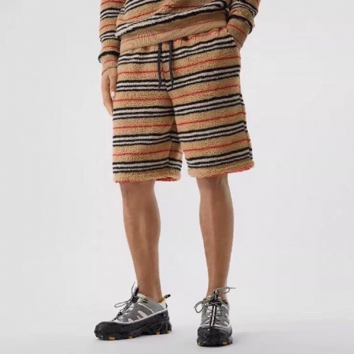 バーバリーバーバリーメンズカジュアルトレーニングショートパンツr02040.キャメル