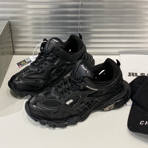 バレンシアガユニセックスランニングシューズS0134,,ブラック