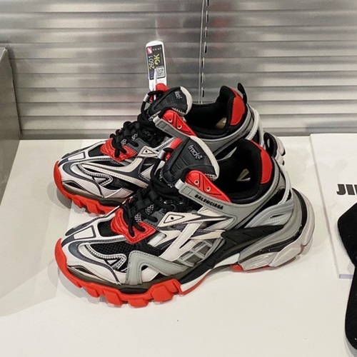 バレンシアガユニセックスランニングシューズS0139,,グレー