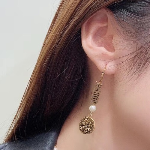 ディオールレディースピアスC0166.(イエローゴールド)