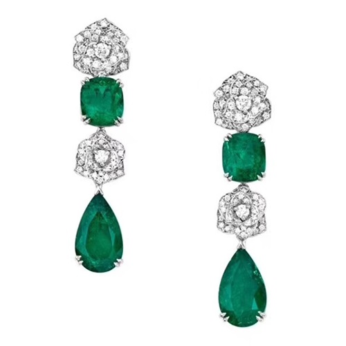 ピアジェレディースピアスC0177.(シルバー)