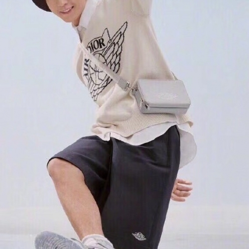 ディオール-ディオールメンズレトロクルーネックセーターo0765.アイボリー