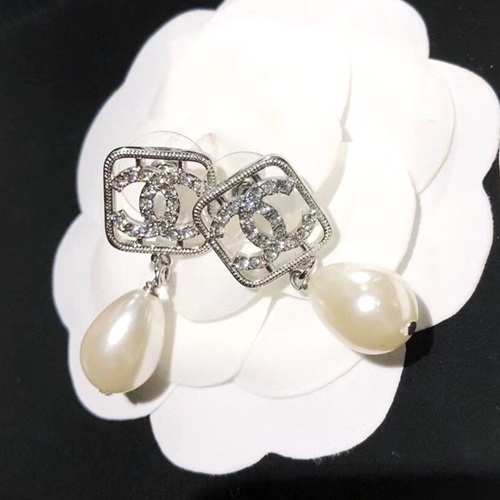 シャネルレディースピアスC0458.(シルバー)