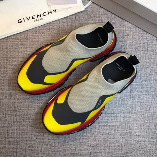 ジバンシィメンズランニングシューズ,S0111グレー