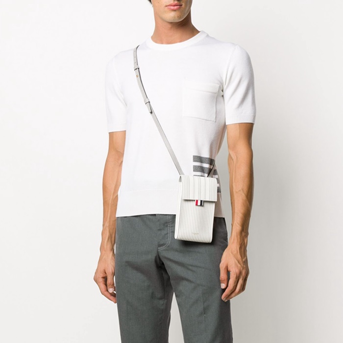 トムブラウンメンズラウンド半袖Tシャツo1255