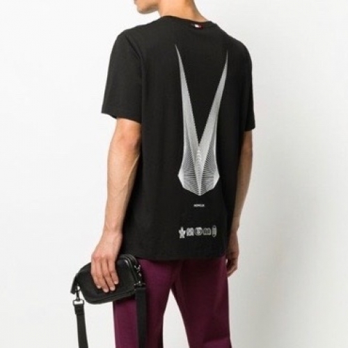 -モンクレールメンズクルーネック半袖Tシャツc02187ブラック