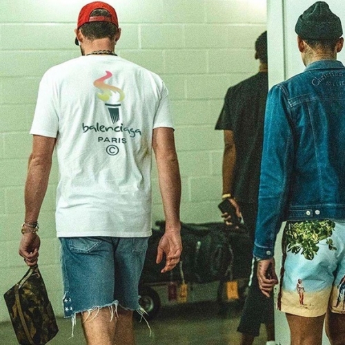 バレンシアガユニセックスコットン半袖Tシャツl01047ホワイト