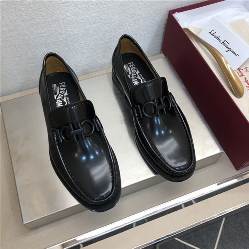 ,S0595サルヴァトーレフェラガモメンズレザーローファー,ブラック