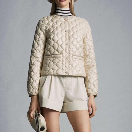 モンクレールレディースカジュアルダウンジャケットc02217アイボリー