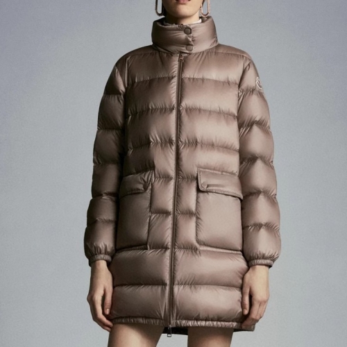 モンクレールレディースパッチモダンダックダウンパディングc02281ベージュ