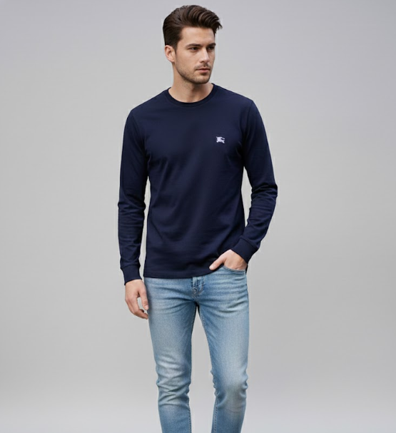 バーバリーメンズクルーネックネイビースウェットシャツu4190