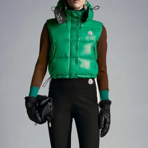 モンクレールレディースパッチモダンダックダウンパディングベストc02350グリーン