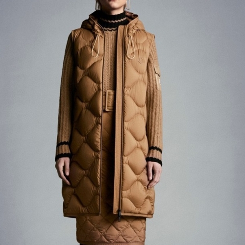 モンクレールレディースパッチモダンダックダウンパディングベストc02362キャメル