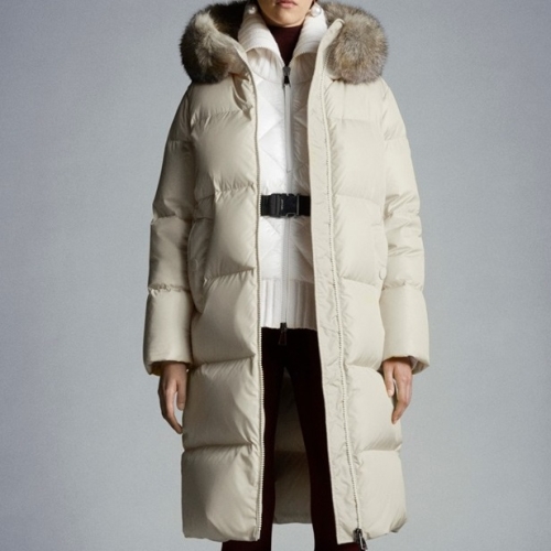 モンクレールレディースパッチモダンダウンロングパディングc02385ホワイト
