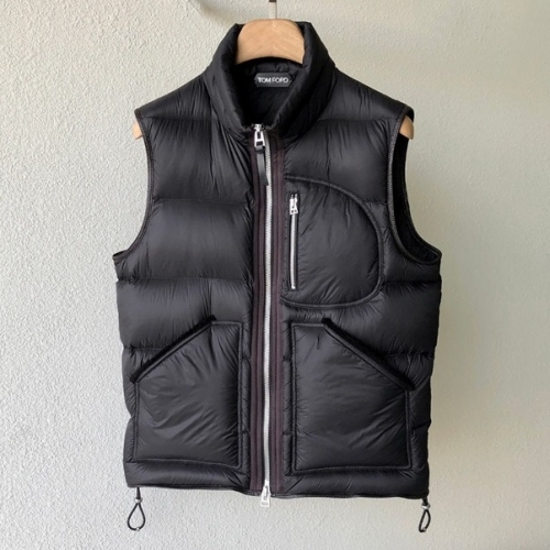 トムフォードメンズダウンベストm41